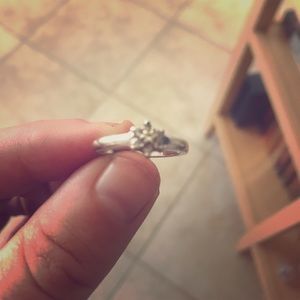 White Gold & Diamonds Ring Size 7